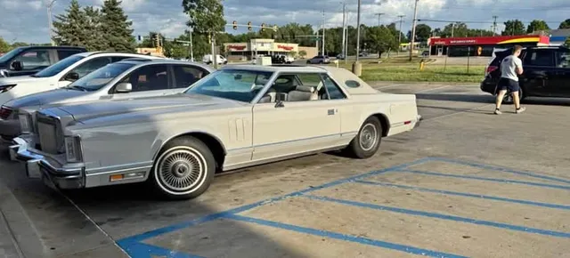1977 Lincoln Continental