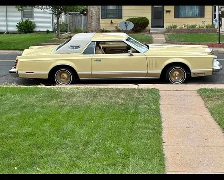 1977 Lincoln Continental Mark V