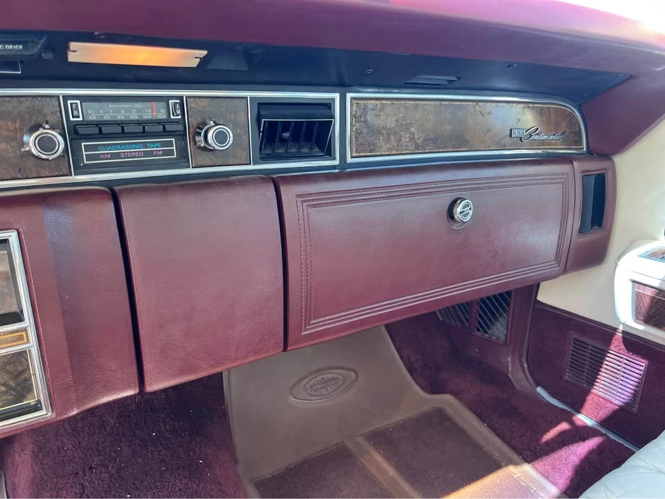 1977 Lincoln Continental 5th Gen - Image 9 of 17