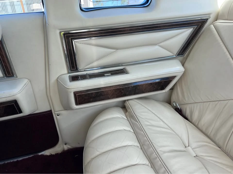 1977 Lincoln Continental 5th Gen - Image 6 of 17