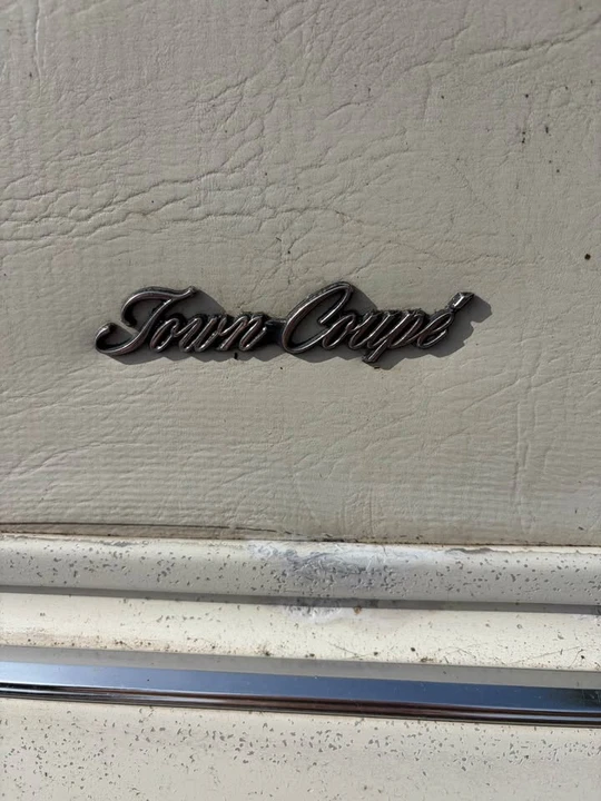 1977 Lincoln Continental 5th Gen - Image 8 of 9