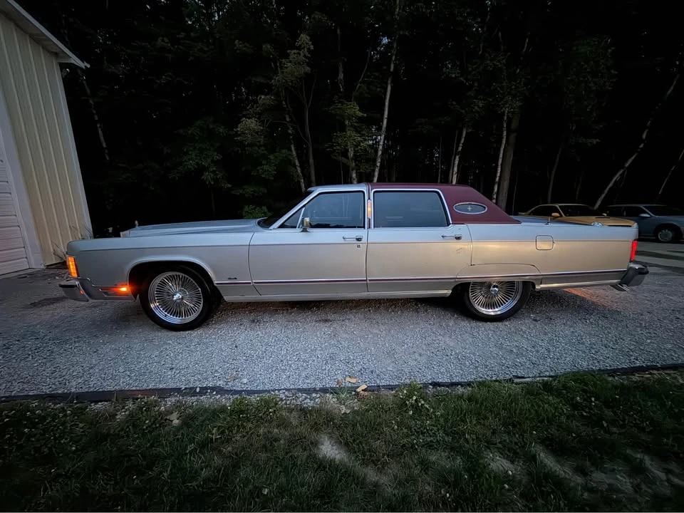 1977 Lincoln Continental 5th Gen - Image 2 of 8