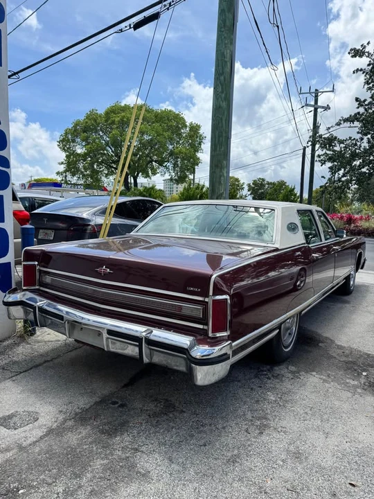 1977 Lincoln Continental 5th Gen - Image 4 of 11