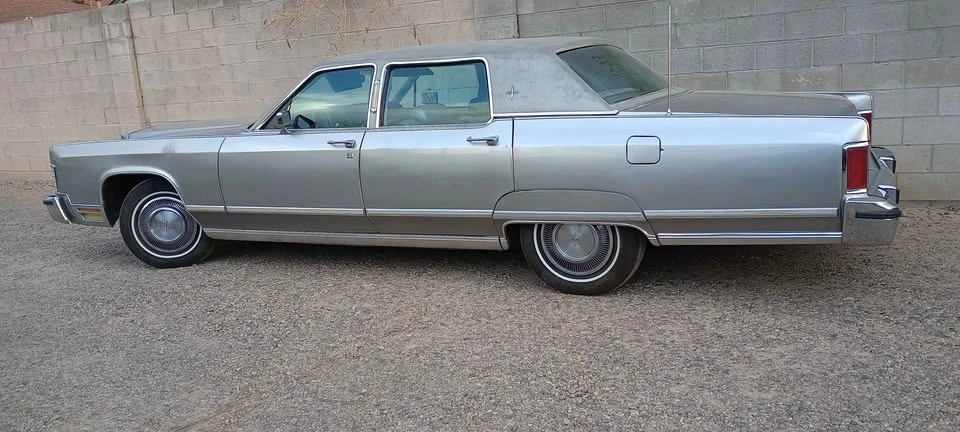 1977 Lincoln Continental 5th Gen - Image 6 of 10
