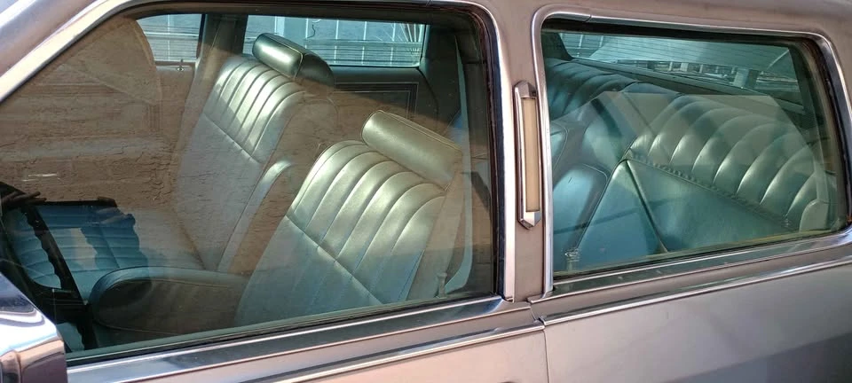 1977 Lincoln Continental 5th Gen - Image 9 of 10