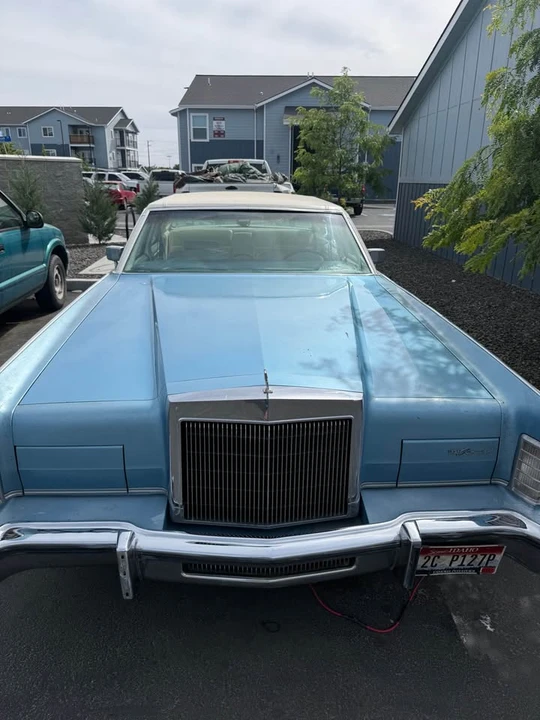 1977 Lincoln Continental 5th Gen - Image 2 of 8