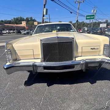 1977 Lincoln Continental Sedan 4D