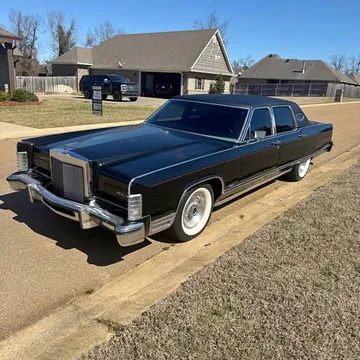1977 Lincoln Continental Sedan 4D