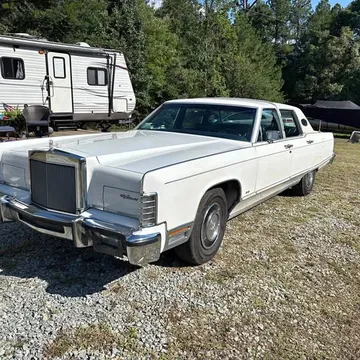 1977 Lincoln Continental Sedan 4D