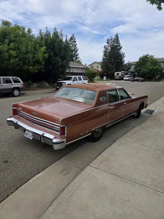 1977 Lincoln Continental 5th Gen - Image 3 of 10