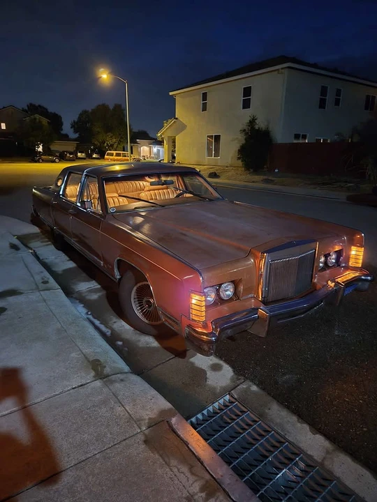 1977 Lincoln Continental 5th Gen - Image 8 of 10