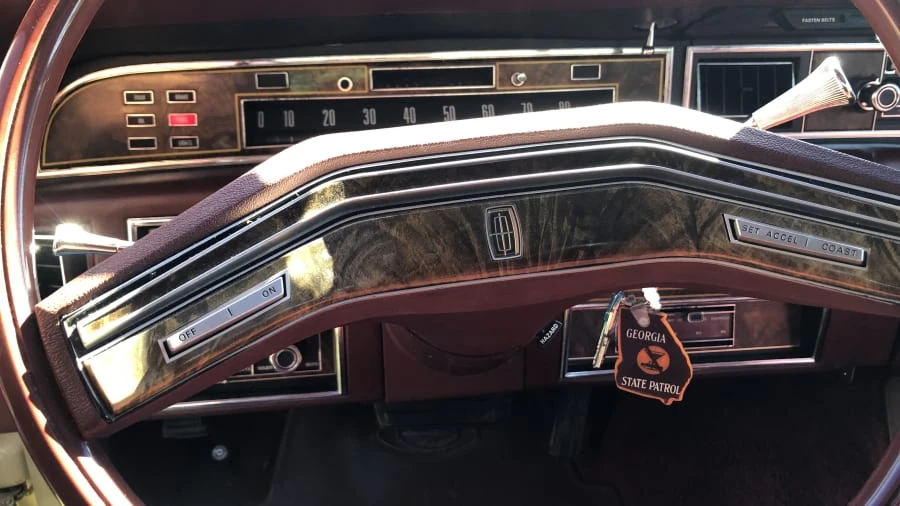 1977 Lincoln Continental 5th Gen - Image 11 of 20