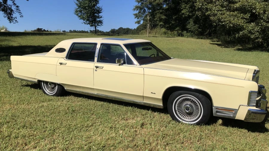 1977 Lincoln Continental 5th Gen - Image 16 of 20