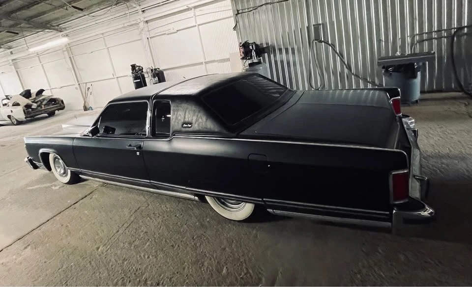 1977 Lincoln Continental - Image 3 of 7