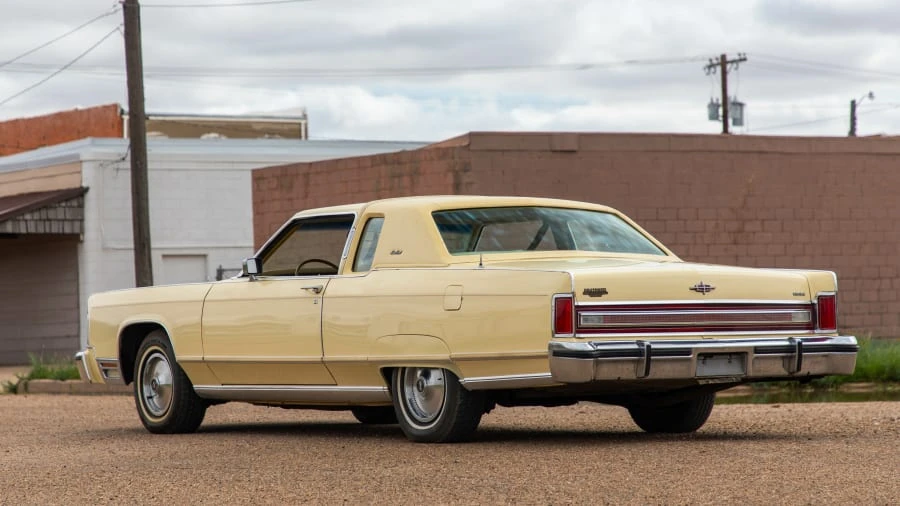 1977 Lincoln Continental 5th Gen - Image 3 of 13