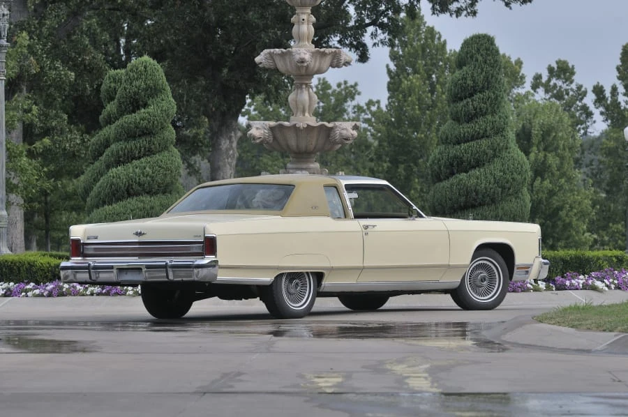 1977 Lincoln Continental 5th Gen - Image 2 of 8