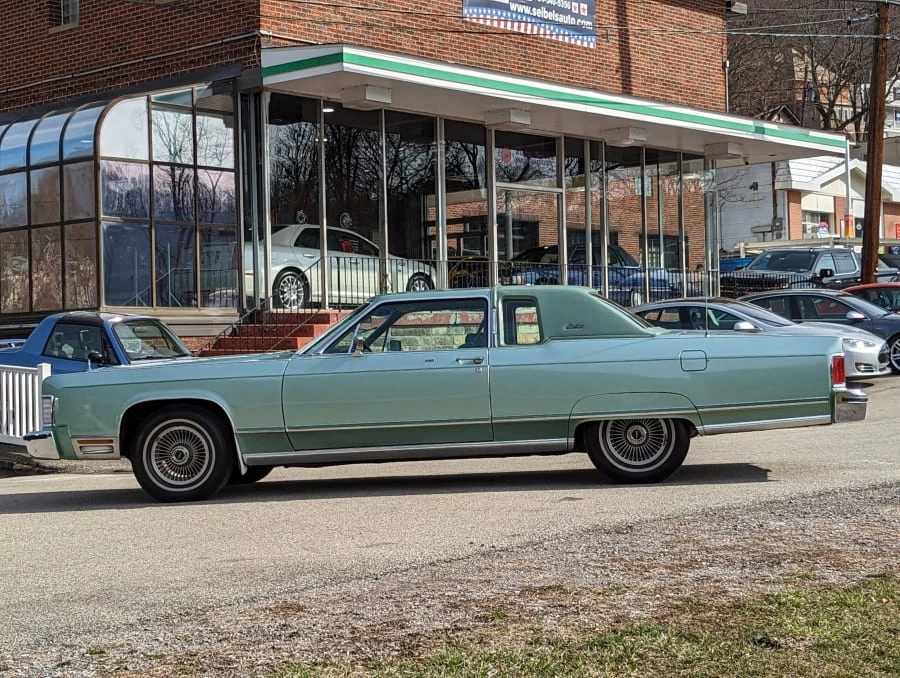 1977 Lincoln Continental 5th Gen - Image 9 of 31
