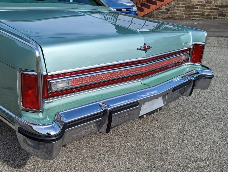 1977 Lincoln Continental 5th Gen - Image 22 of 31