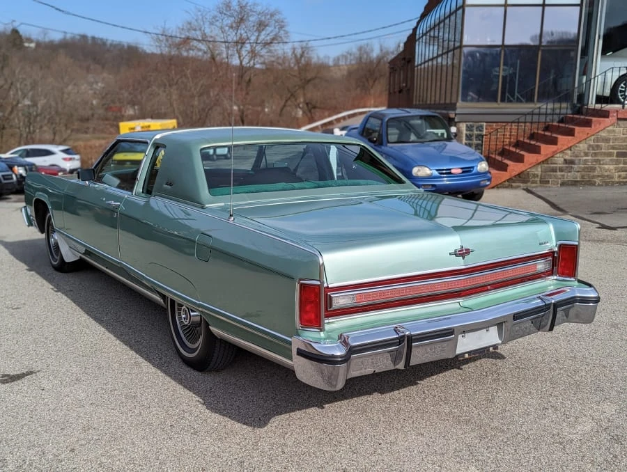 1977 Lincoln Continental 5th Gen - Image 18 of 31