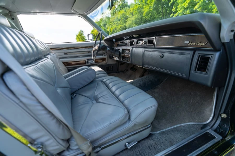 1977 Lincoln Continental 5th Gen - Image 15 of 23