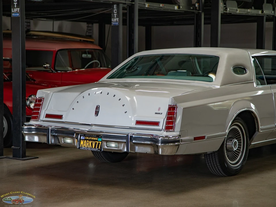1977 Lincoln Continental 5th Gen - Image 26 of 31