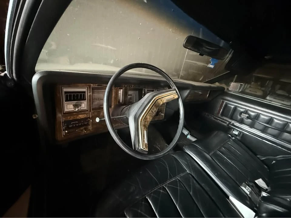 1977 Lincoln Continental Mark V - Image 8 of 9
