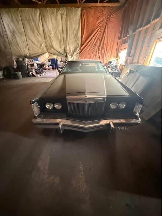 1977 Lincoln Continental Mark V - Image 2 of 9