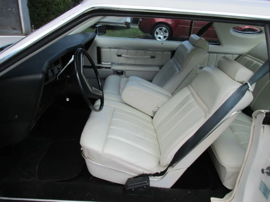 1977 Lincoln Continental Mark V - Image 2 of 4