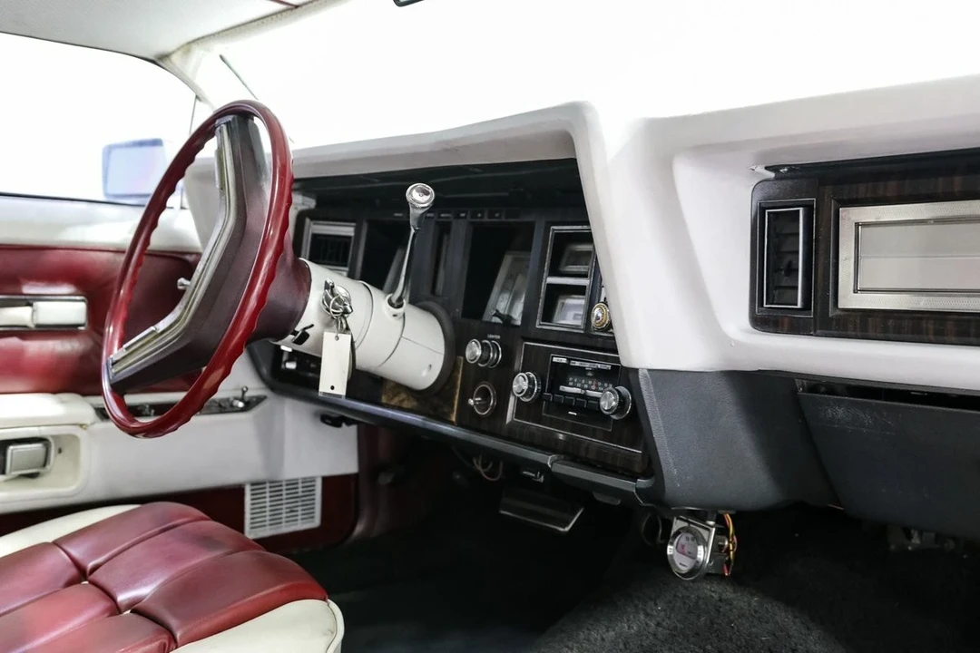 1977 Lincoln Continental Mark V - Image 17 of 21