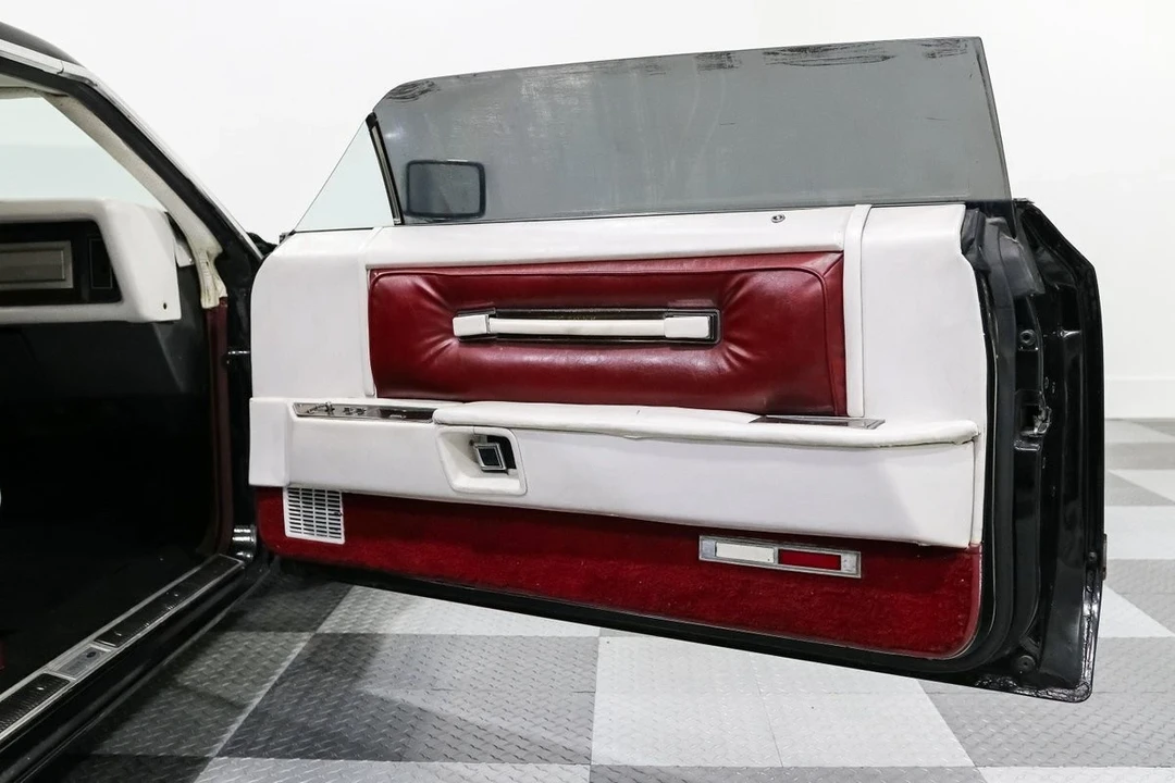 1977 Lincoln Continental Mark V - Image 16 of 21