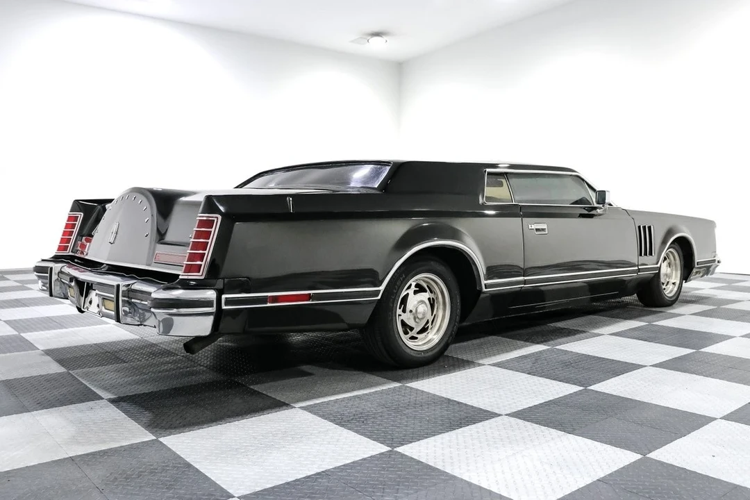 1977 Lincoln Continental Mark V - Image 7 of 12