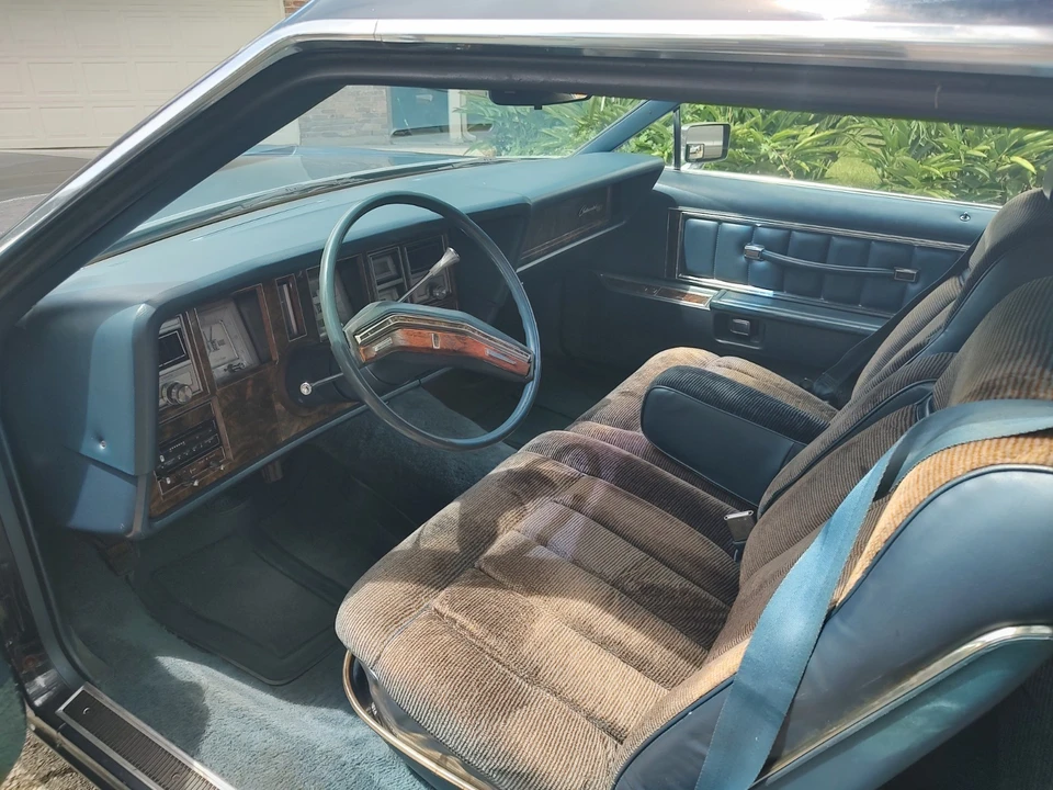 1977 Lincoln Continental Mark V - Image 18 of 20