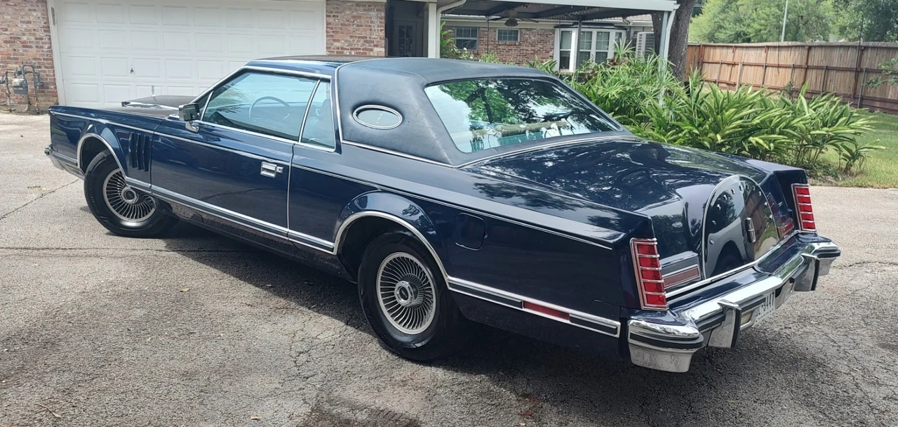 1977 Lincoln Continental Mark V - Image 12 of 20