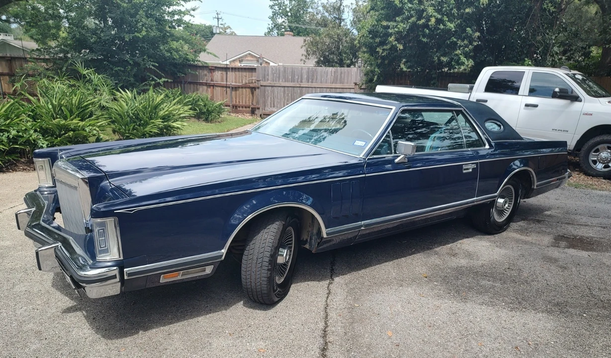 1977 Lincoln Continental Mark V - Image 4 of 20
