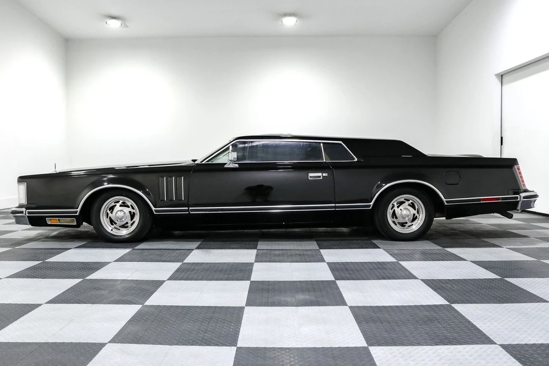 1977 Lincoln Continental Mark V - Image 4 of 21