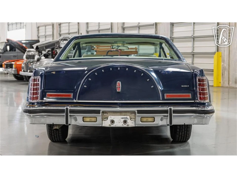 1977 Lincoln Continental Mark V - Image 6 of 31