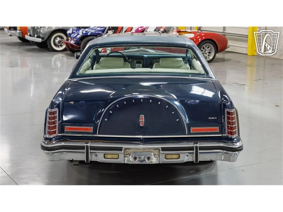 1977 Lincoln Continental Mark V - Image 28 of 31