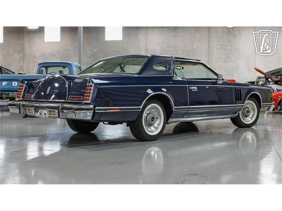 1977 Lincoln Continental Mark V - Image 5 of 31