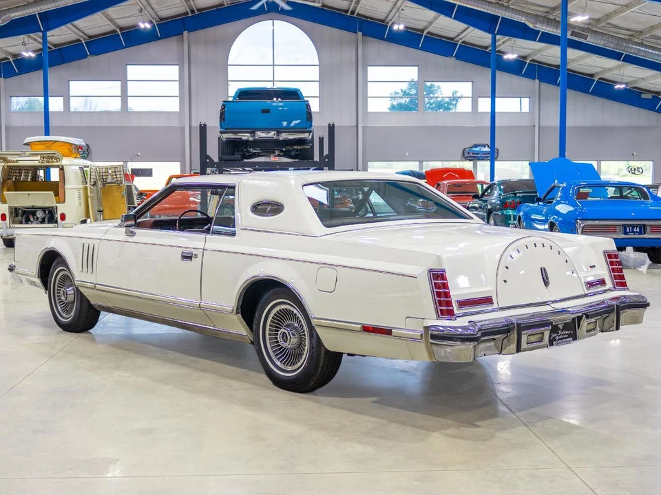 1977 Lincoln Continental Mark V - Image 5 of 31
