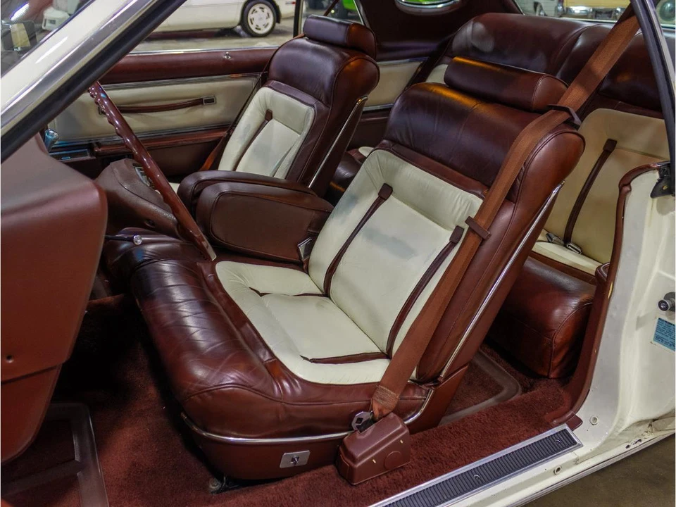 1977 Lincoln Continental Mark V - Image 25 of 31