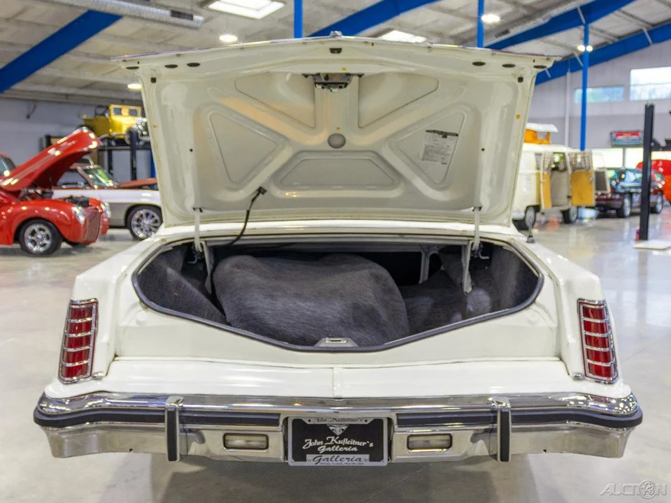 1977 Lincoln Continental Mark V - Image 17 of 24