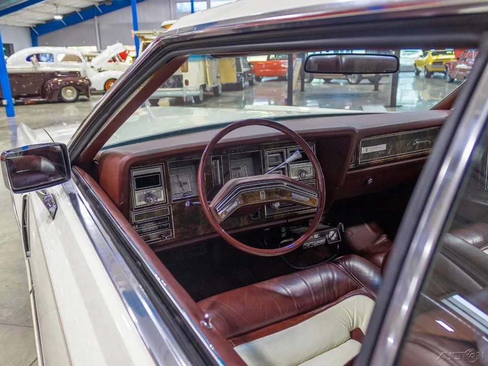 1977 Lincoln Continental Mark V - Image 21 of 24
