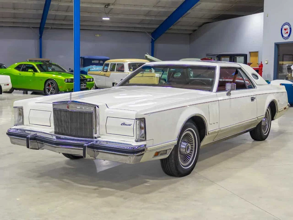 1977 Lincoln Continental Mark V - Image 4 of 31