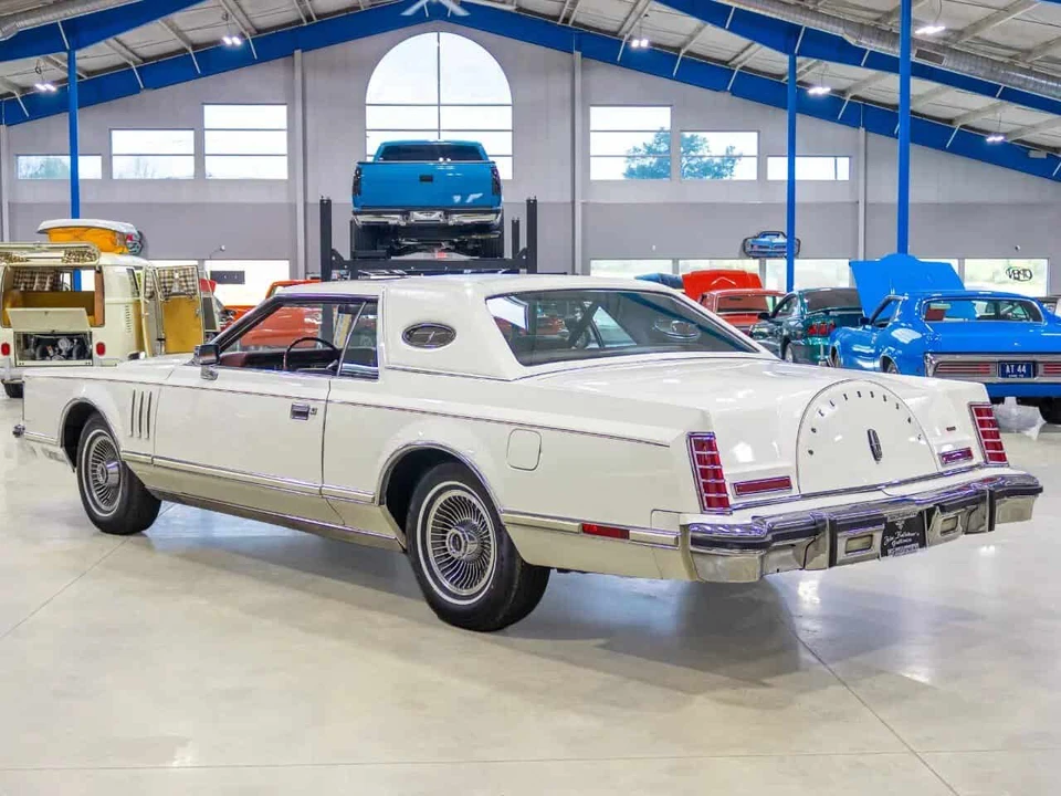 1977 Lincoln Continental Mark V - Image 6 of 31