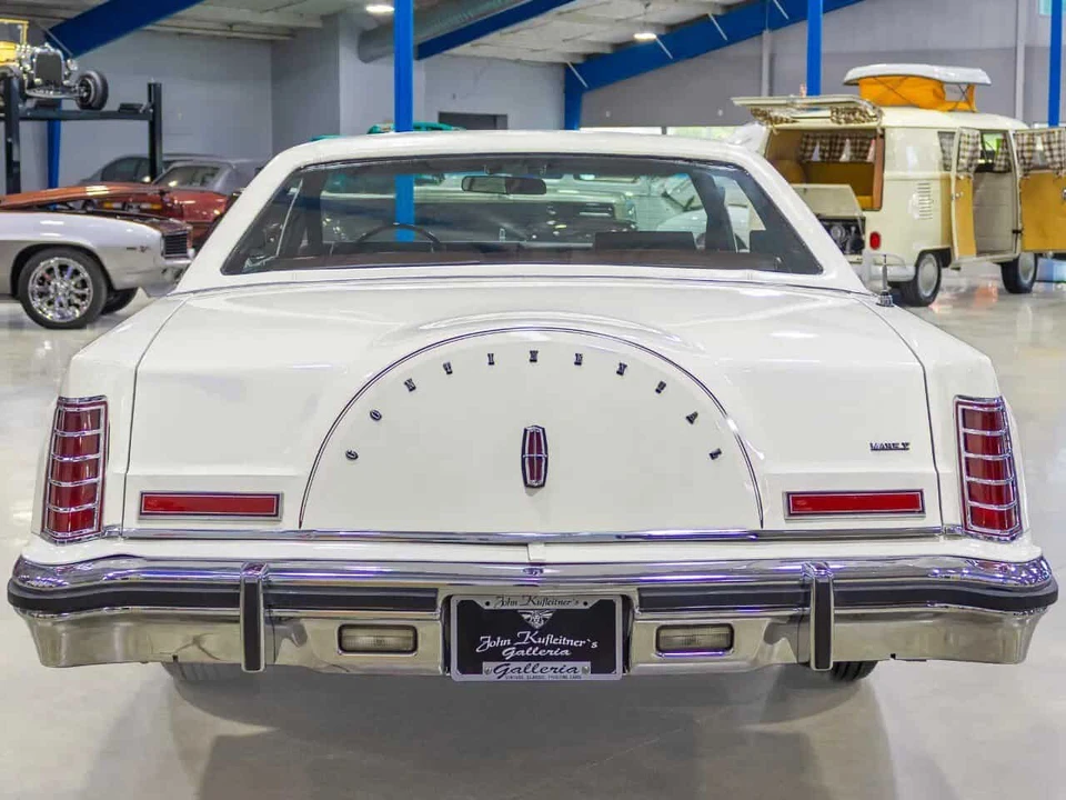 1977 Lincoln Continental Mark V - Image 7 of 31