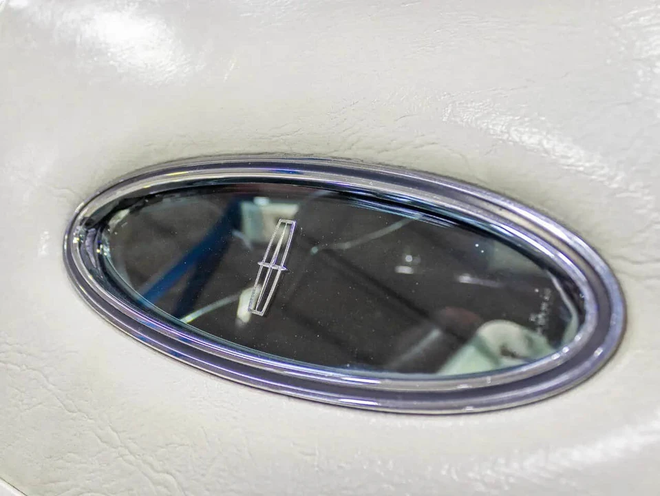 1977 Lincoln Continental Mark V - Image 18 of 31