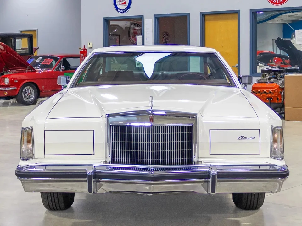 1977 Lincoln Continental Mark V - Image 3 of 31