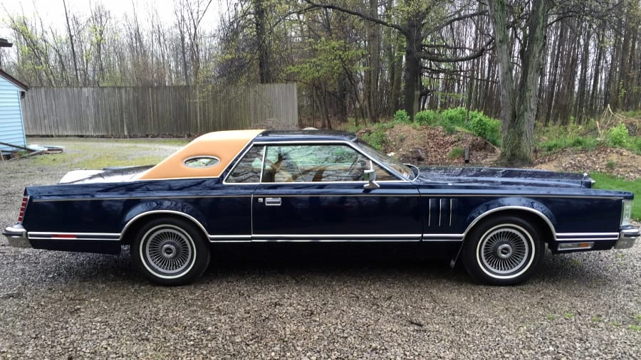 1977 Lincoln Continental Mark V - Image 2 of 9