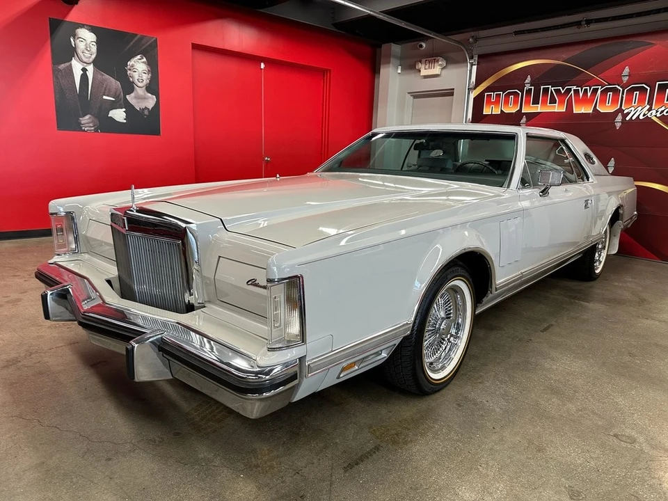 1977 Lincoln Continental Mark V - Image 3 of 21