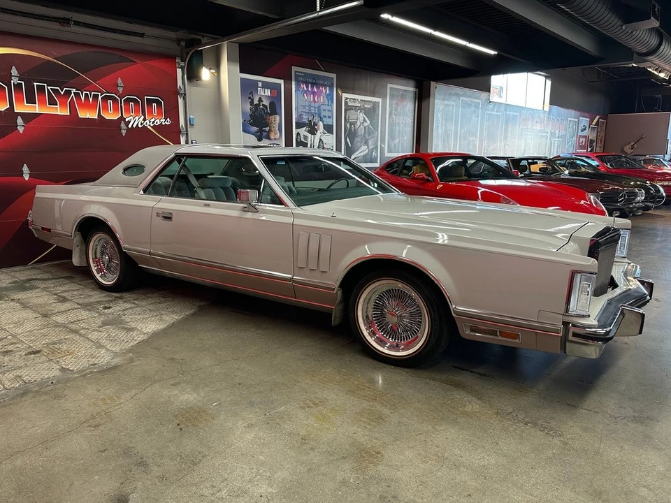 1977 Lincoln Continental Mark V - Image 8 of 21